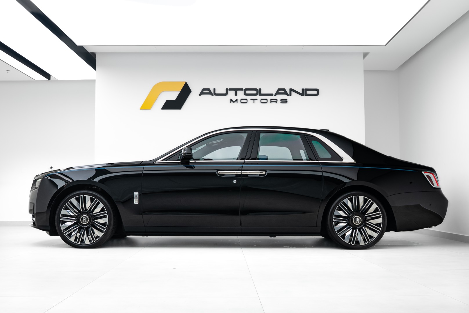 2026 ROLLS ROYCE GHOST | SILVER BADGE | GCC 